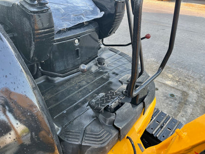 Komatsu PC30MR-1