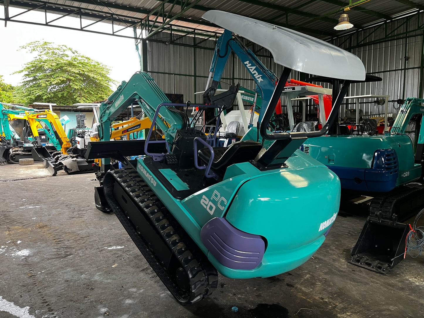 Komatsu PC20-7
