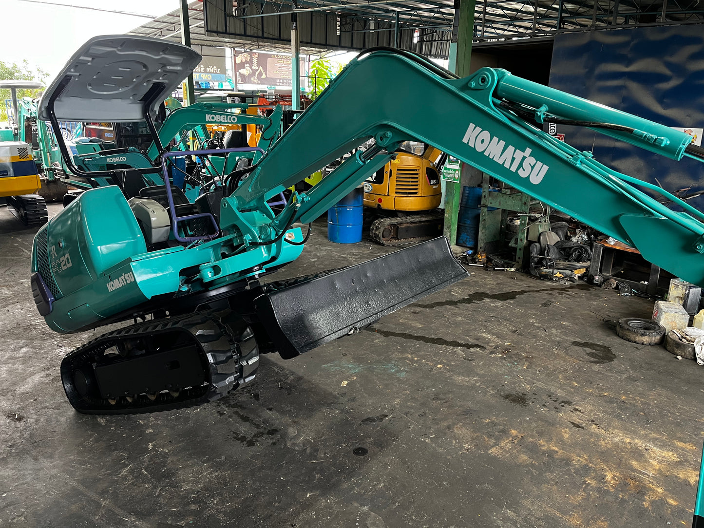 Komatsu PC20-7