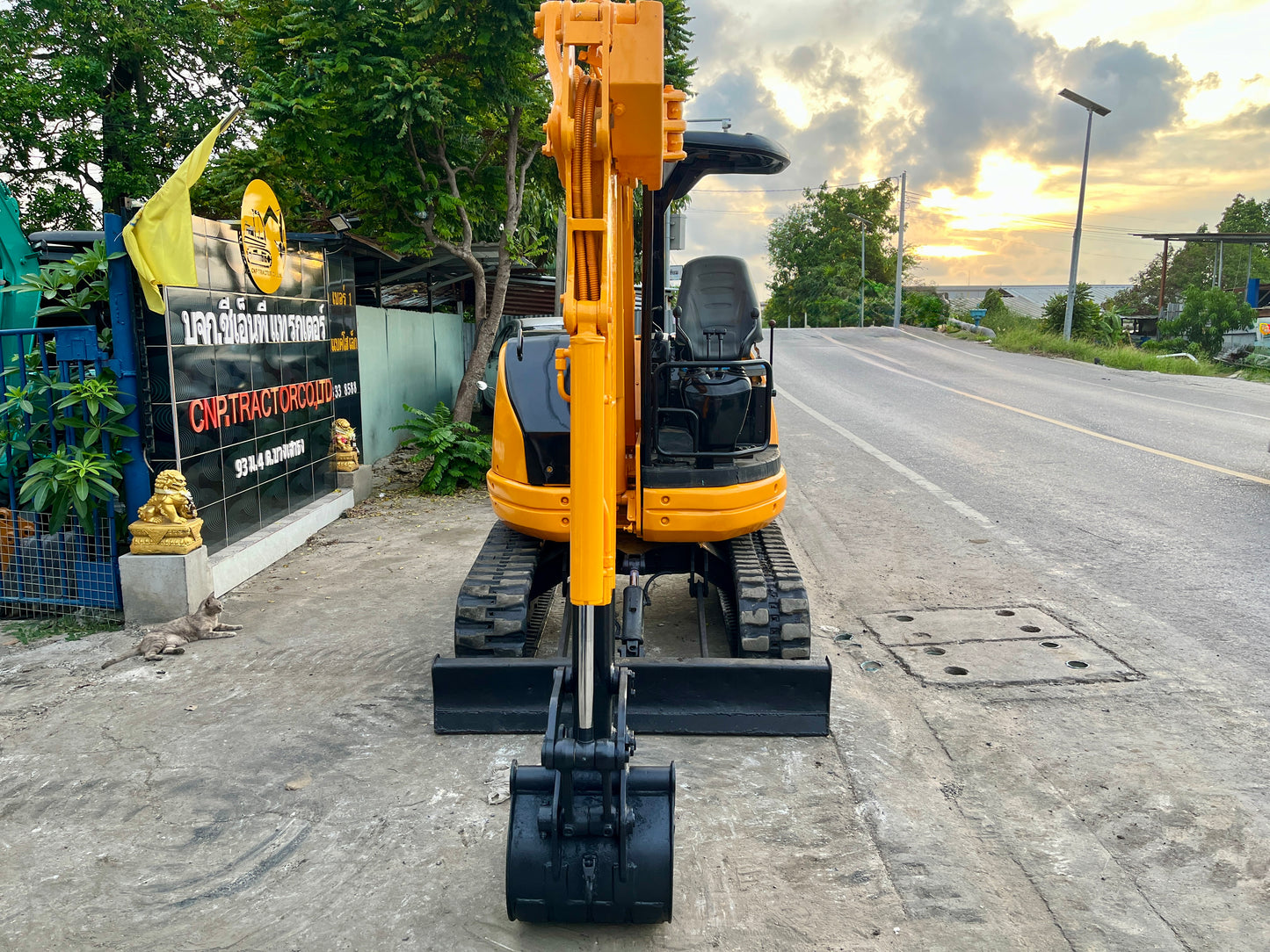 Komatsu PC28UU-2E