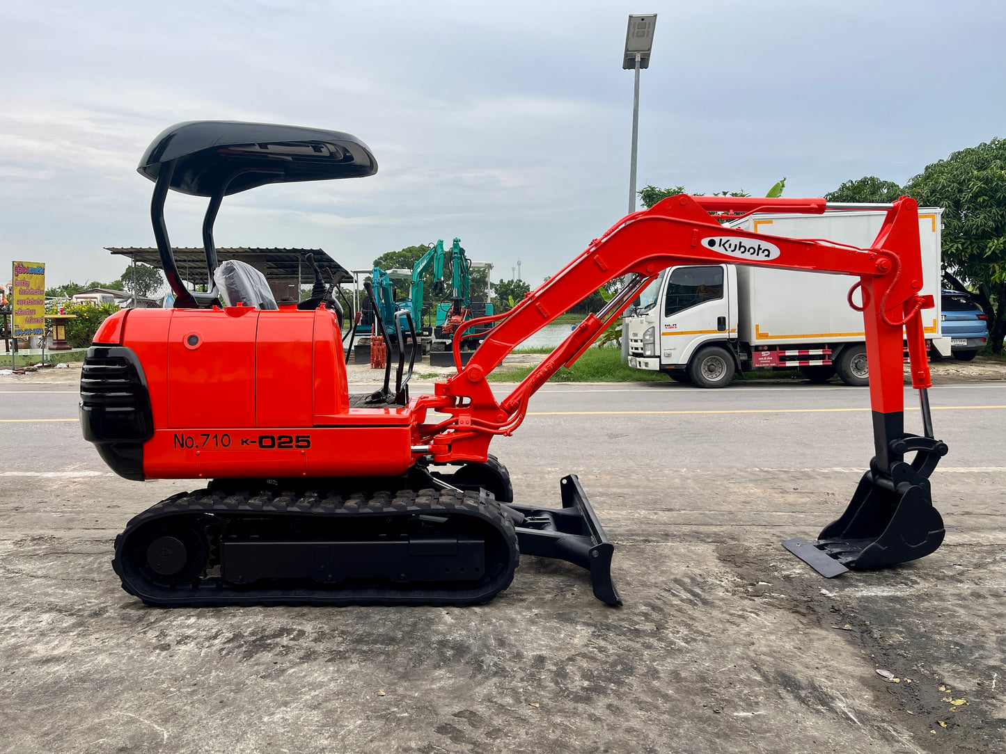 Kubota K-025