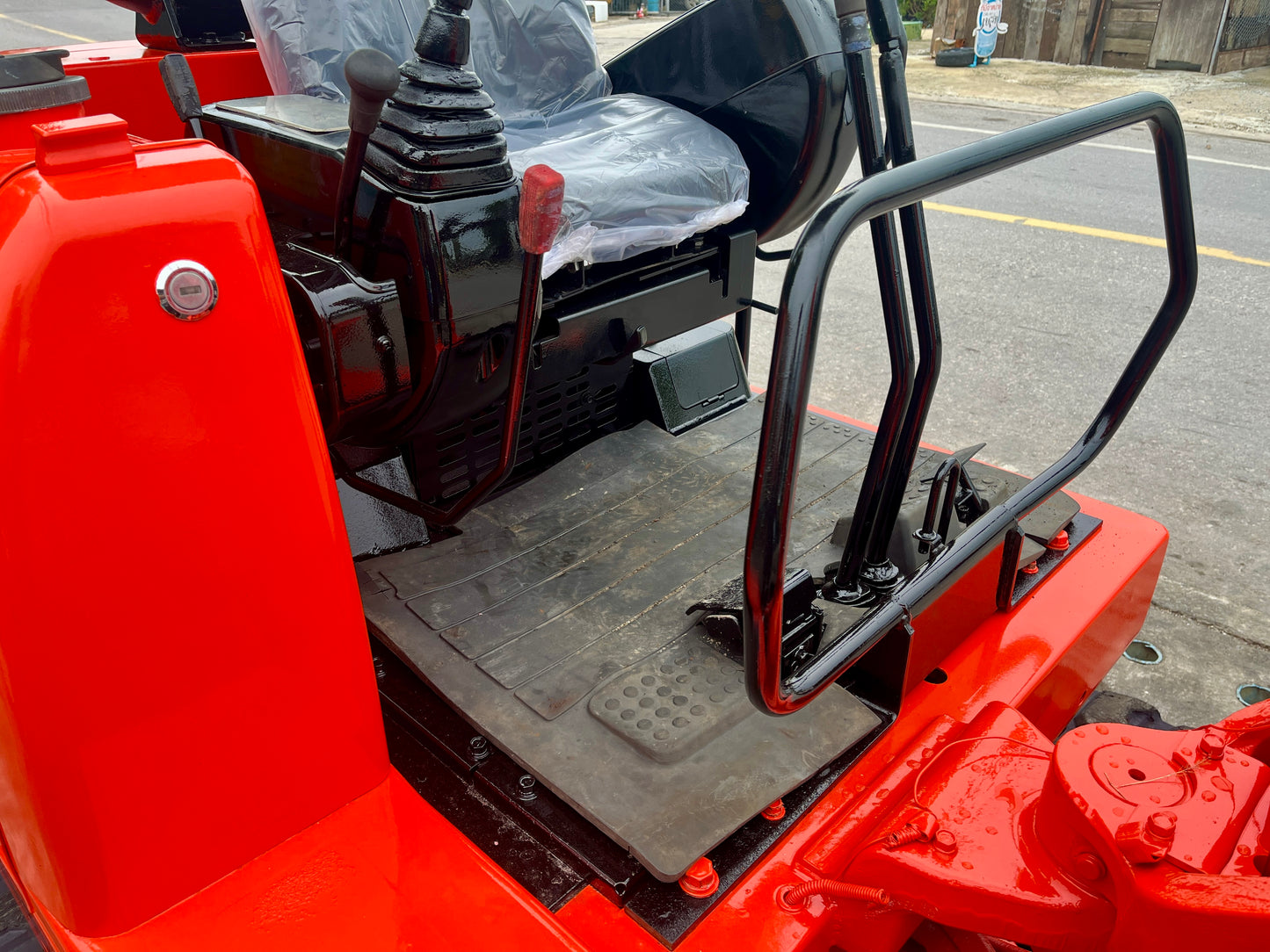 Kubota K-025