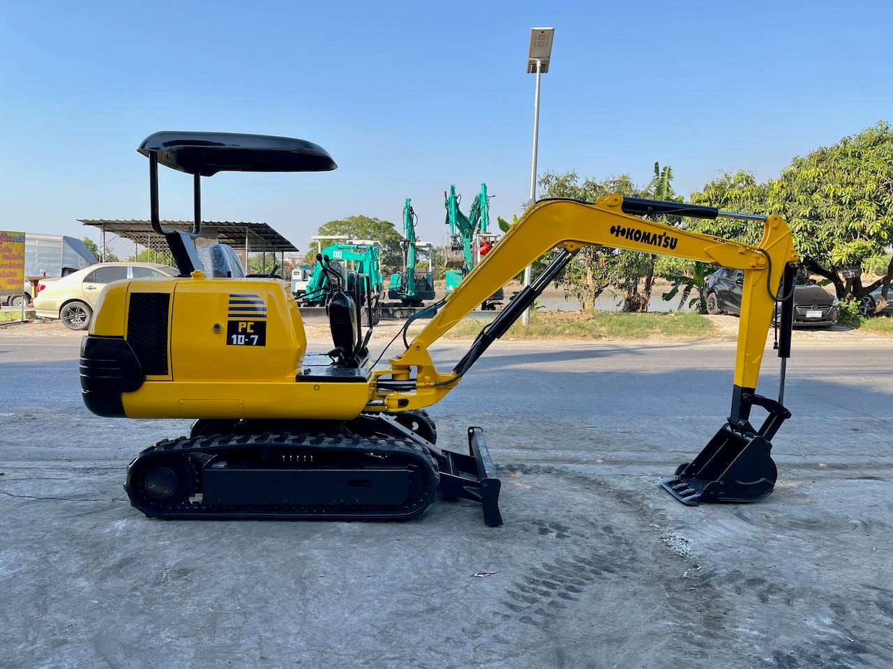 Komatsu PC10-7E