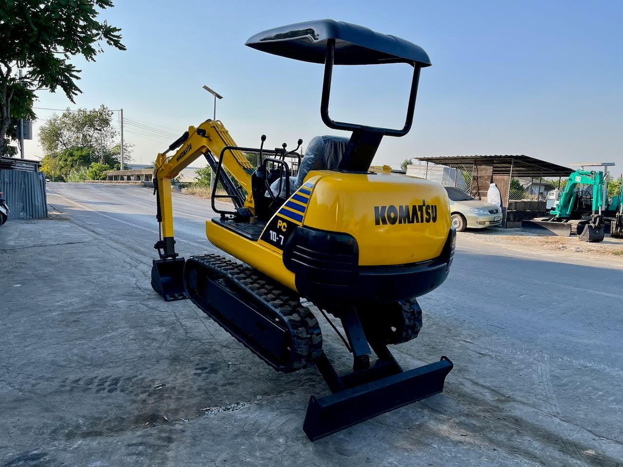 Komatsu PC10-7E