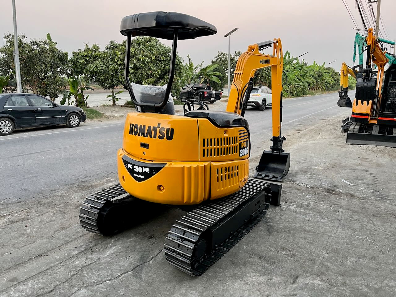 Komatsu PC30MR-1