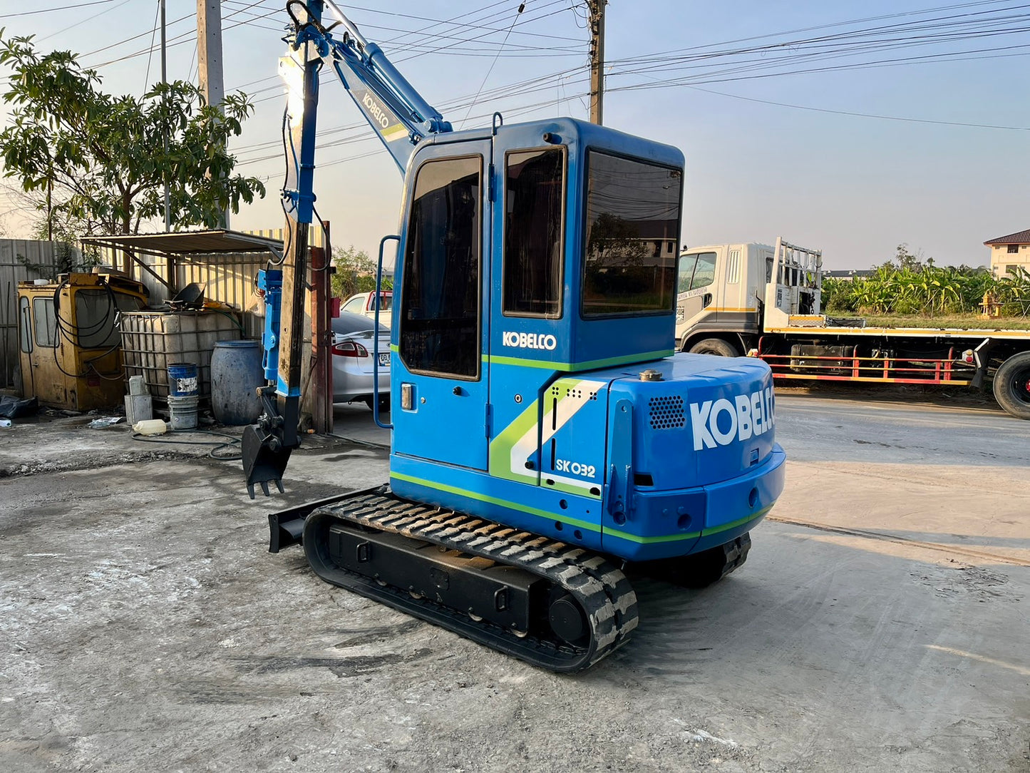 Kobelco SK032