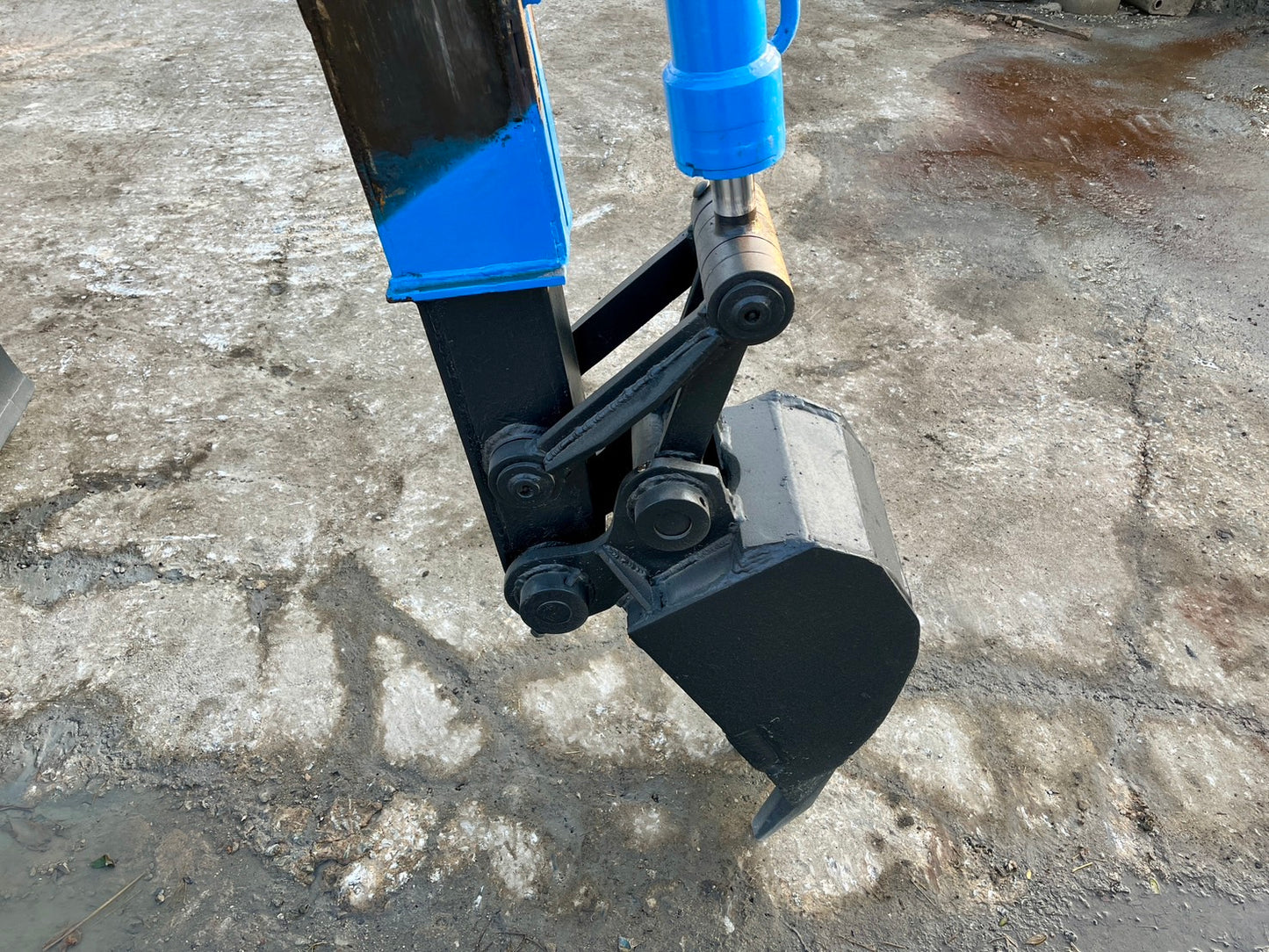 Kobelco SK032