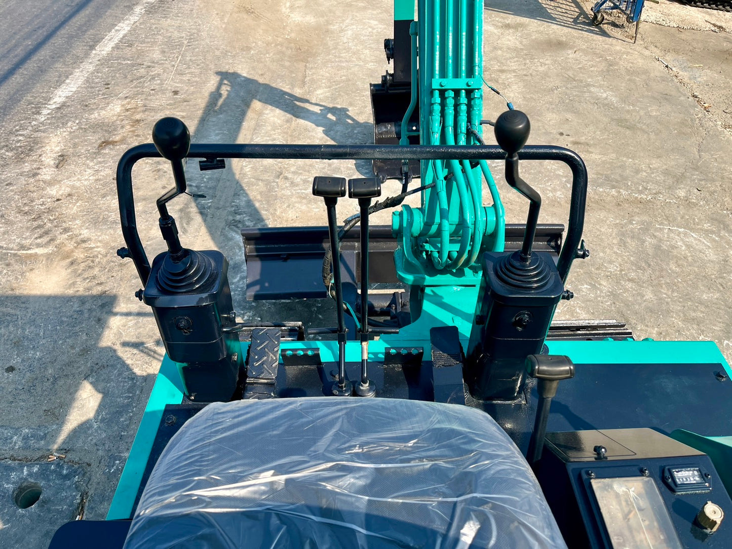 Kobelco SK024