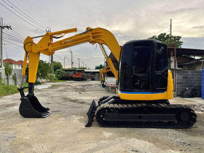 Sumitomo SH75U - มุมข้างซ้าย