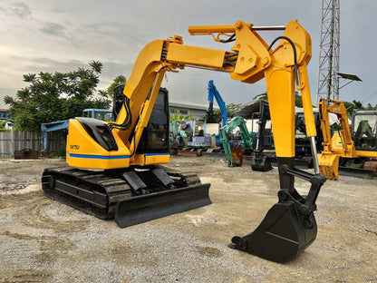Sumitomo SH75U - มุมหลังเฉียงซ้าย