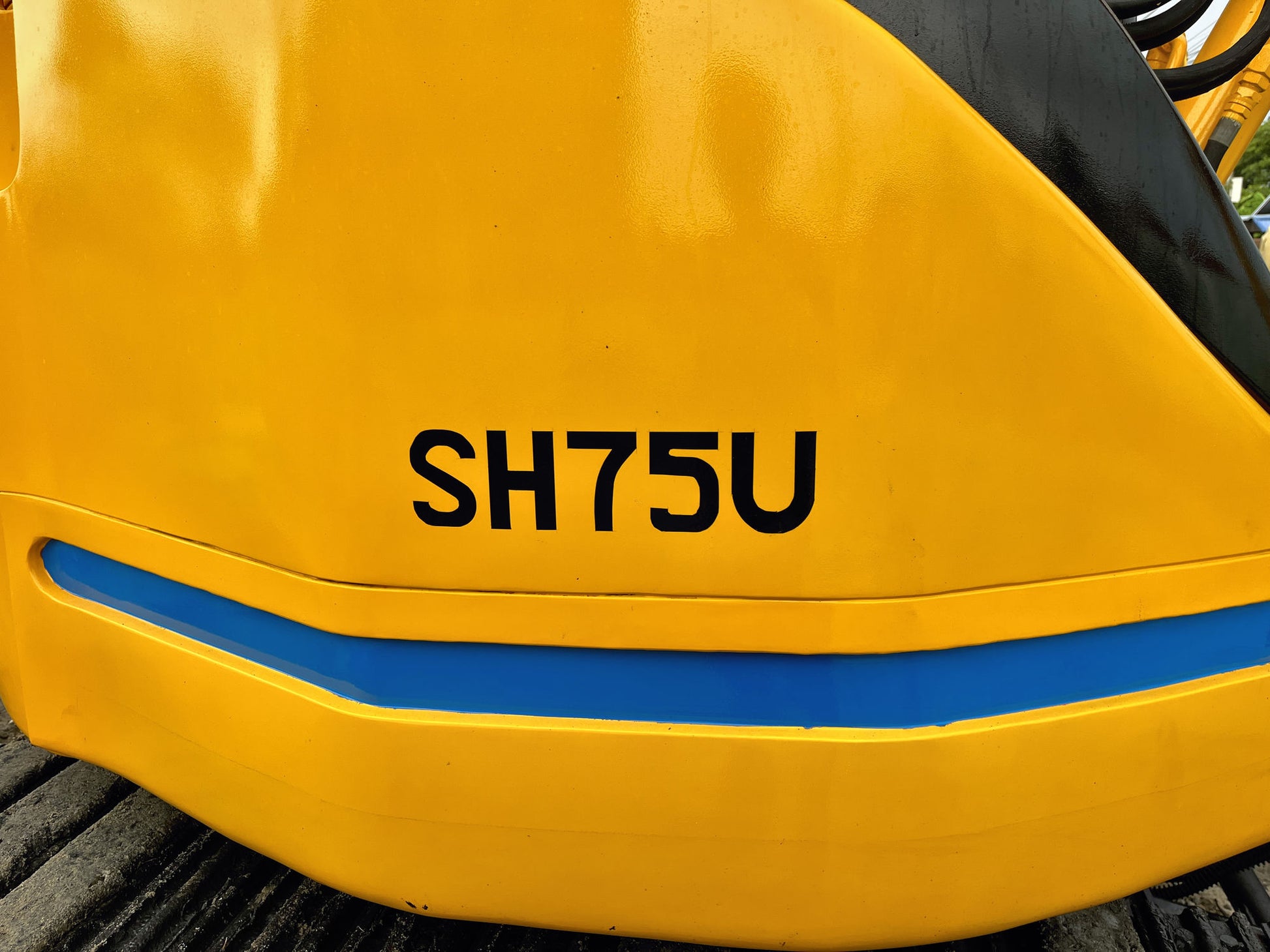 Sumitomo SH75U - มุมหน้าตรง