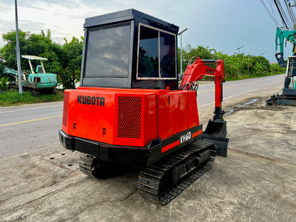 Kubota KH-60 - มุมหลังเฉียงอีกฝั่ง