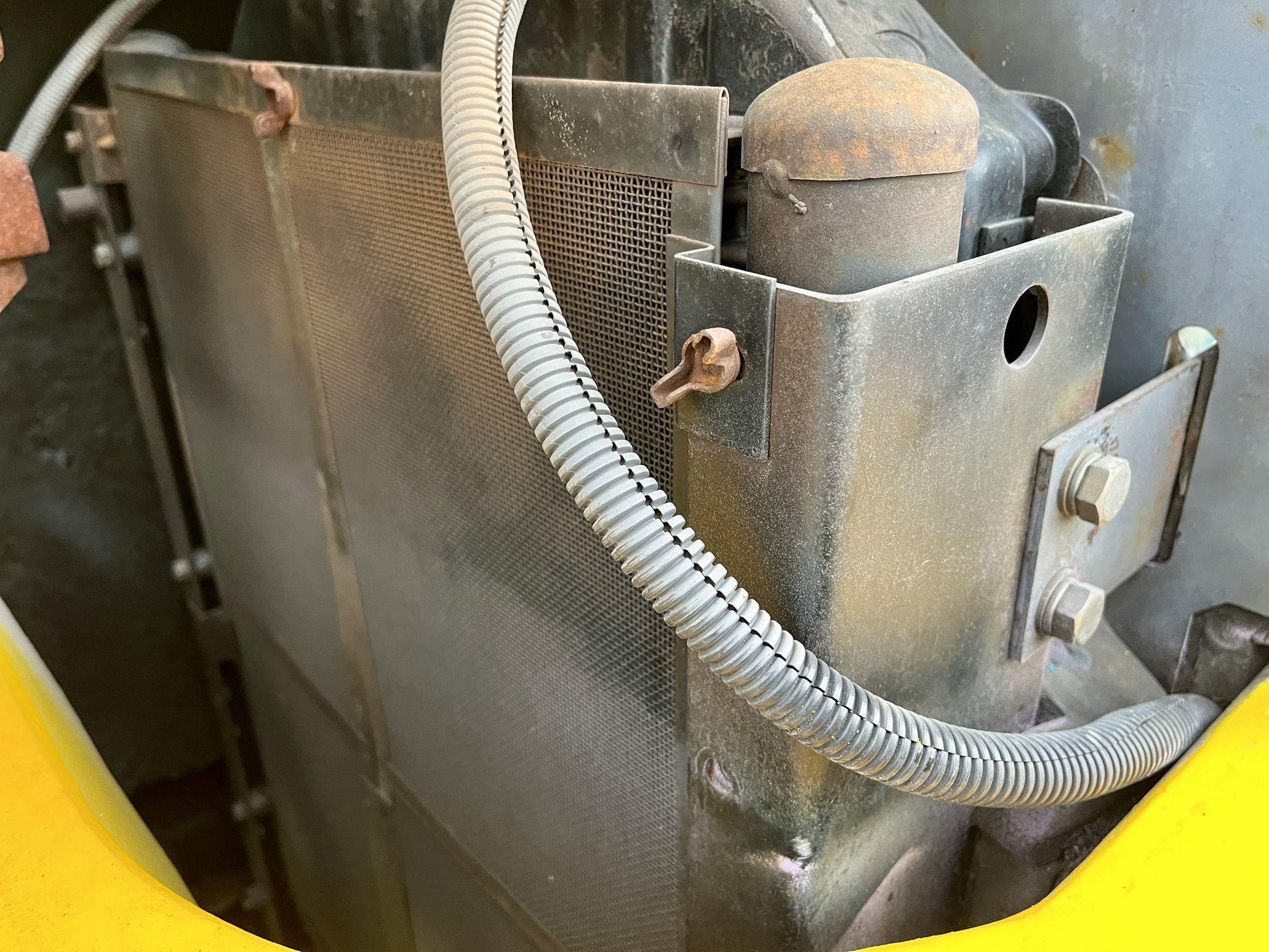 Sumitomo SH75U - ห้องเครื่อง