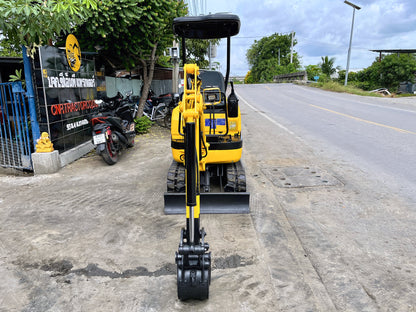 Komatsu PC15MR-1 - มุมหน้าตรง