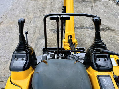 Komatsu PC15MR-1 - ชุดคอนโทรล
