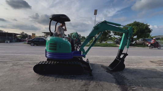 Komatsu PC30FR-1