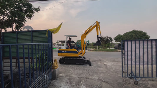 Komatsu PC15-2